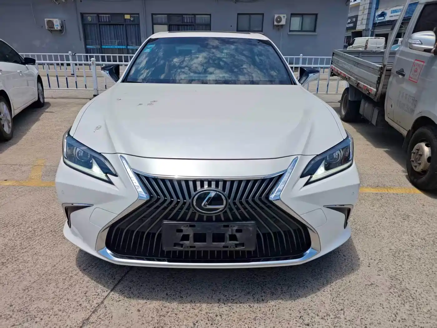 Lexus ES 2018 200 Excellence Edition China V фото 3