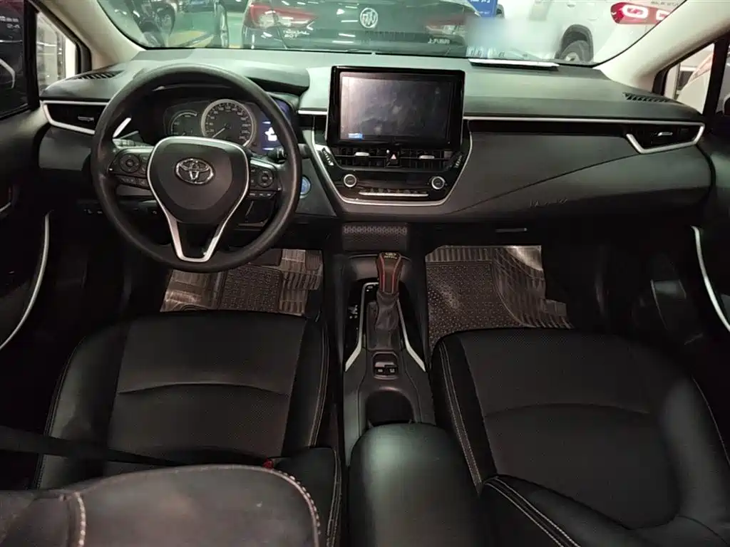Toyota Corolla 2021 Hybrid 1.8L E-CVT Elite Edition фото 10