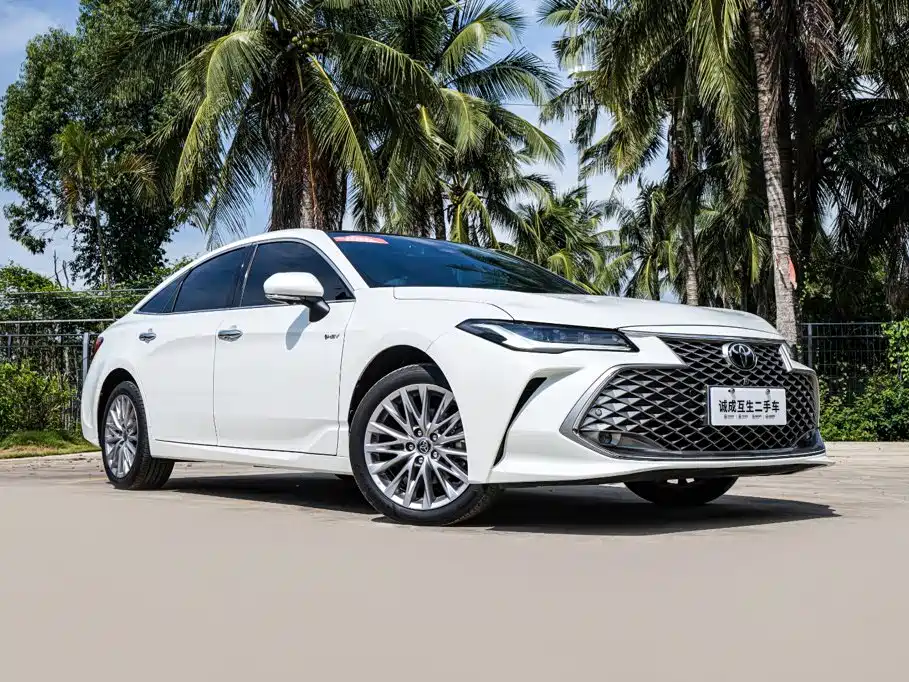 Toyota Avalon 2025 2024 Model Hybrid 2.5L XLE Prestige Edition