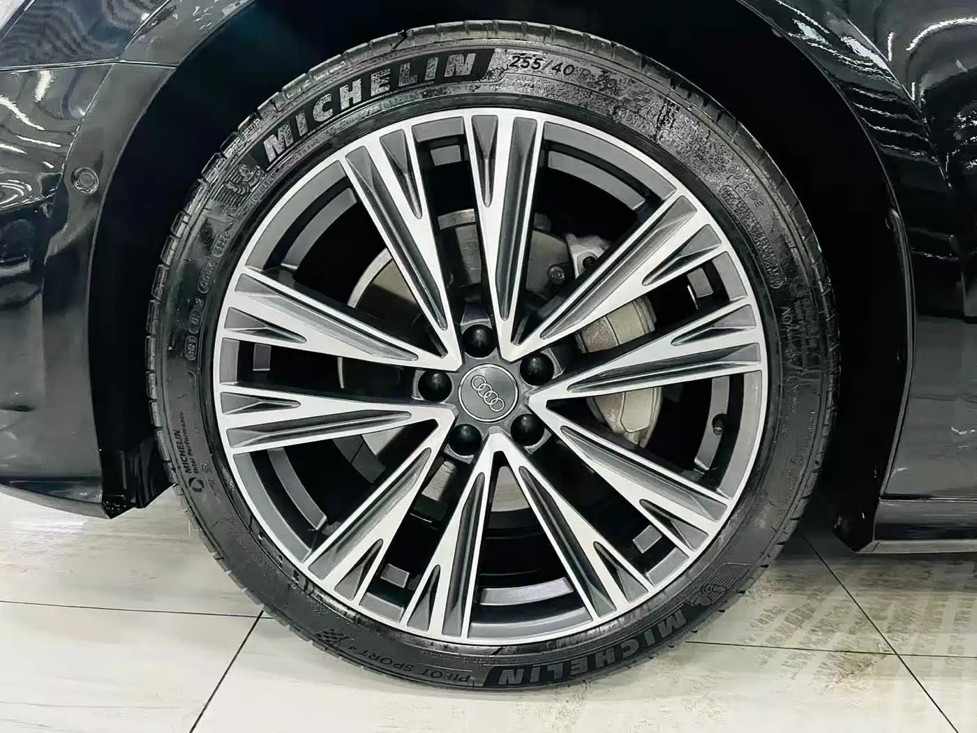Audi A6L 2021 45 TFSI quattro Exclusive Sport фото 14