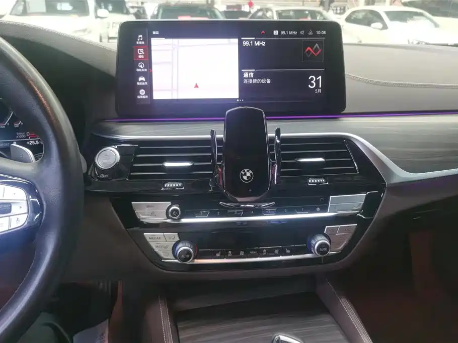 BMW 5 Series 2022 530Li xDrive Luxury Package фото 13