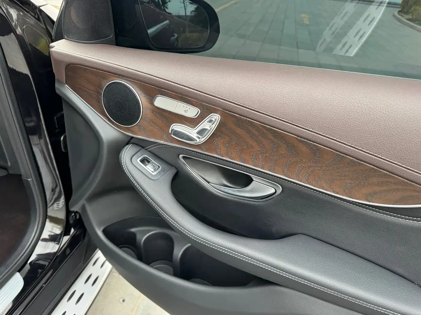 Mercedes-Benz GLC 2018 GLC 300 4MATIC Dynamic фото 19