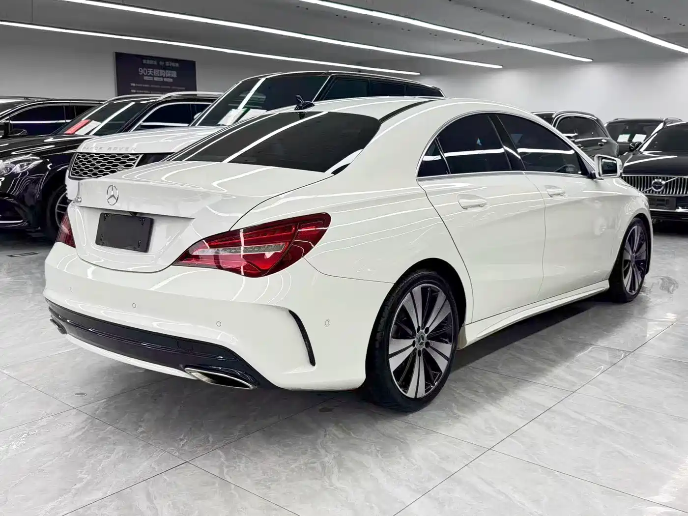 Mercedes-Benz CLA (Import) 2016 CLA 200 Fashion фото 6
