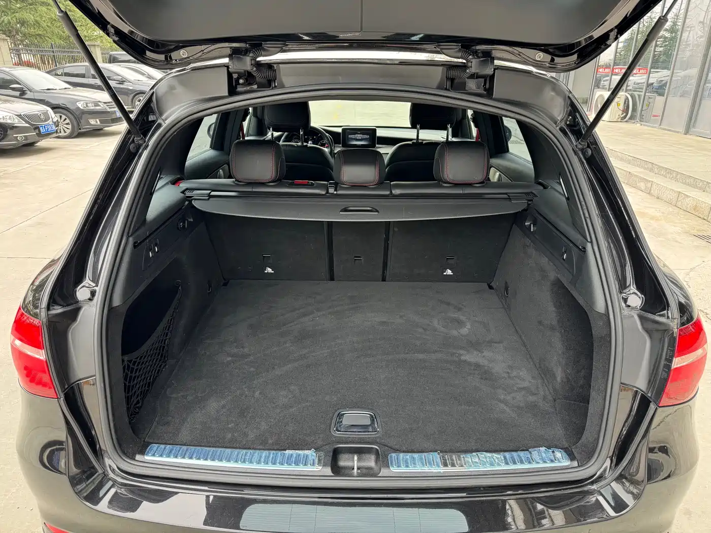 MERCEDES-BENZ GLC AMG