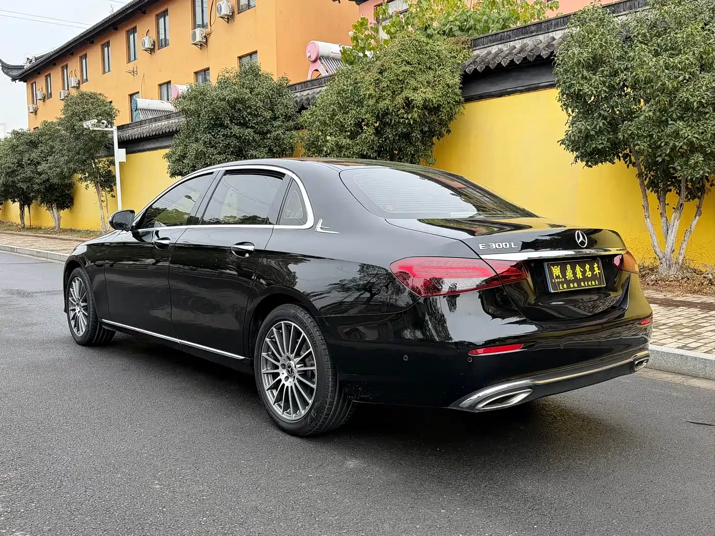 Mercedes-Benz E-Class 2022 E 260 L фото 5