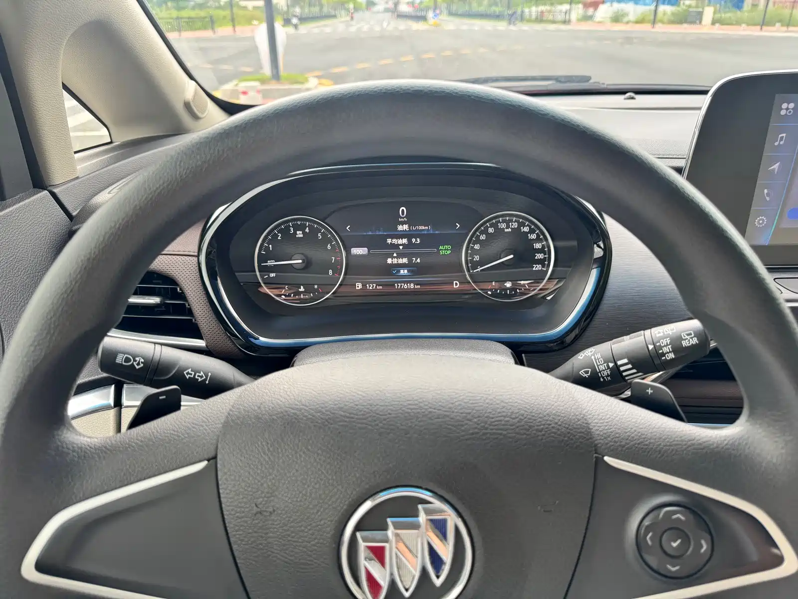 Фото 4 - Buick GL8