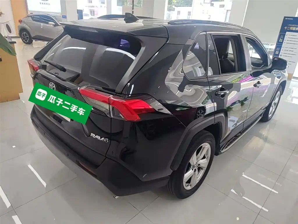 Toyota RAV4 Rongfang 2022 2.0L CVT 2WD Trend Edition фото 12