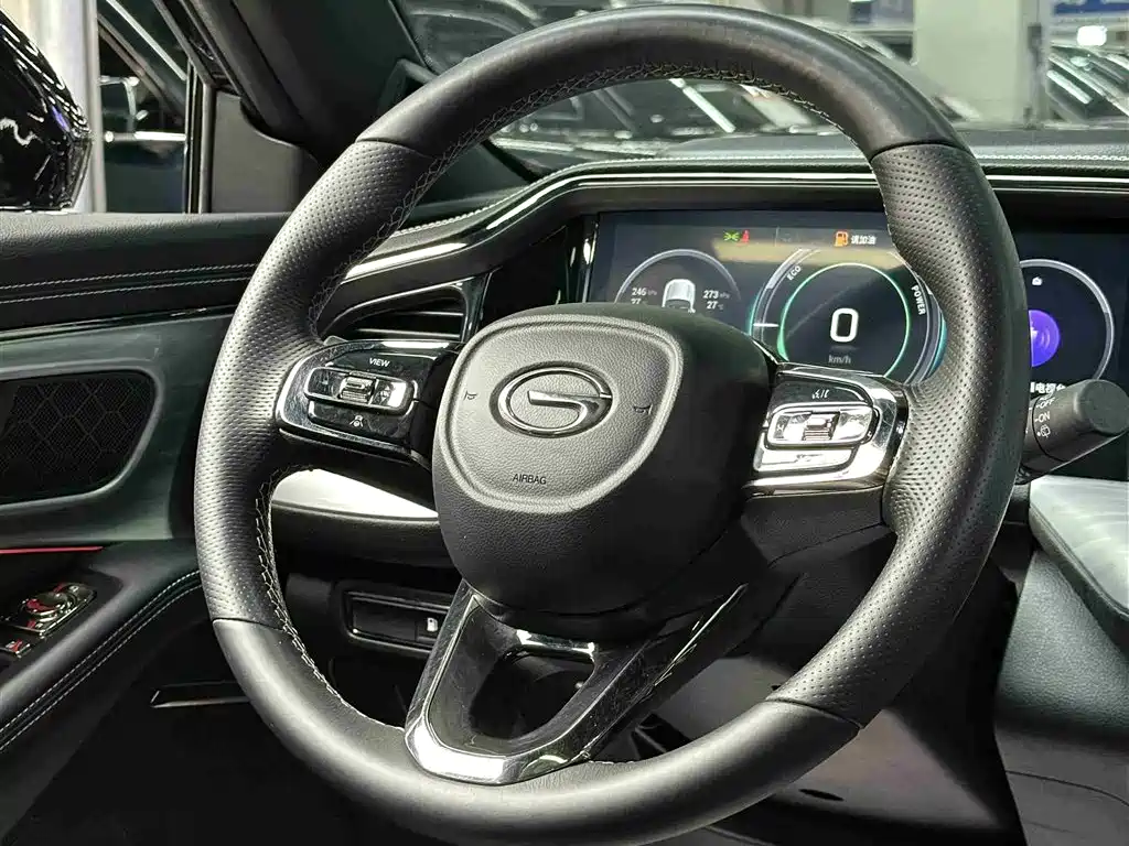 GAC Trumpchi Trumpchi GS8 2022 Dual Engine Series 2.0TM 2WD Premium Edition (6-Seater) фото 9
