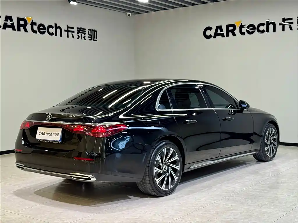 Mercedes-Benz E-Class 2024 Model E 300 L Luxury фото 4