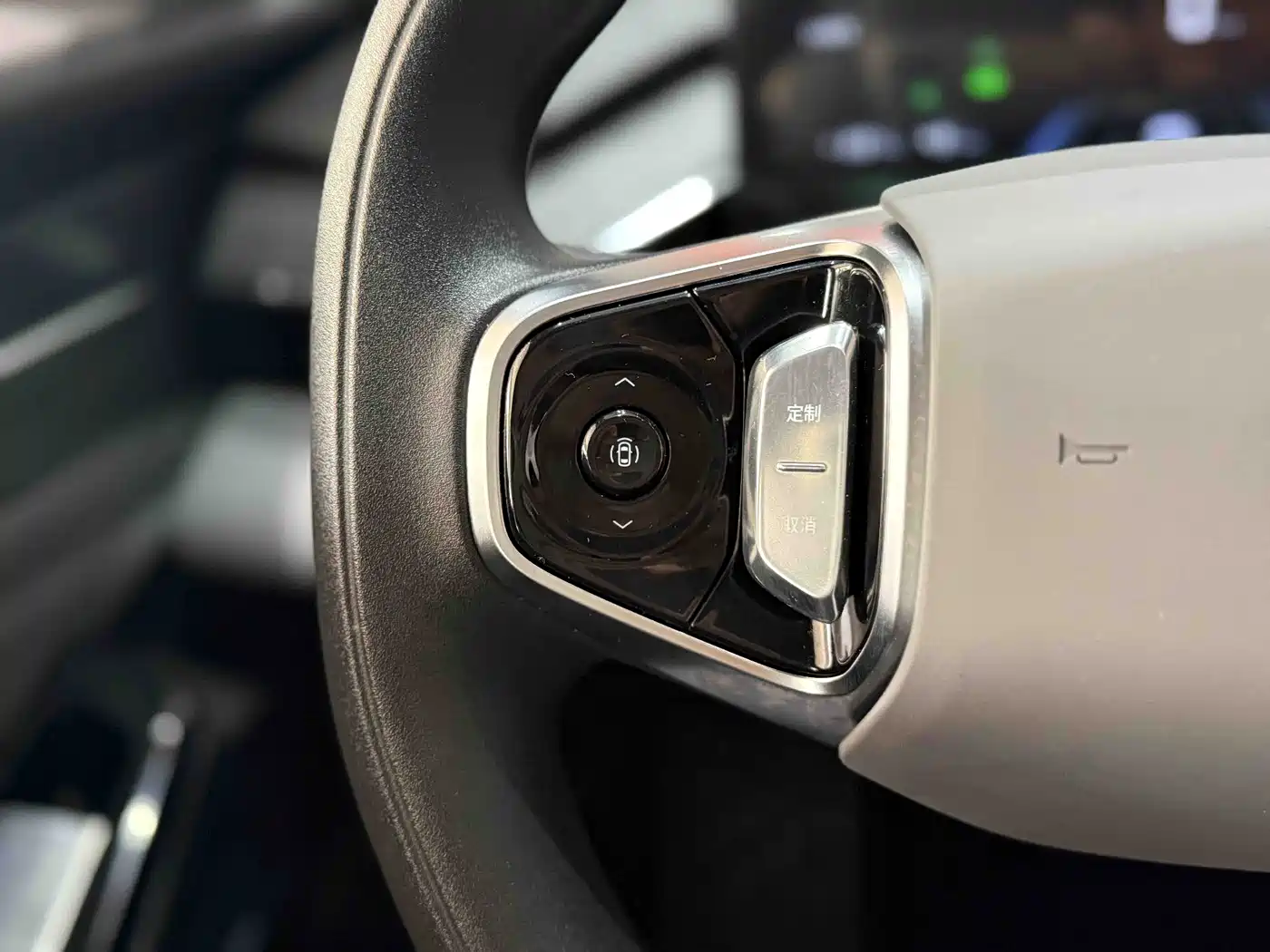 Geely Galaxy Galaxy L6 2025 EM-i 60km Voyage Edition фото 7