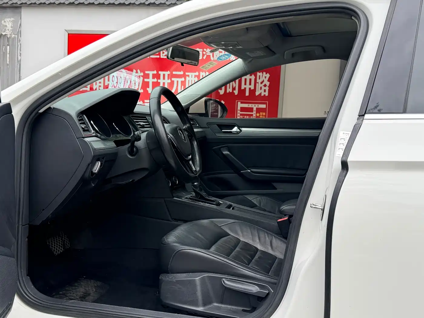 Volkswagen Lamando 2015 280TSI DSG Comfort фото 8