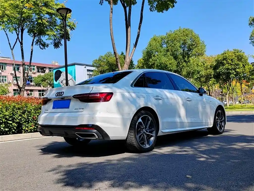 Audi A4L 2020 40 TFSI Fashion Dynamic Edition фото 11