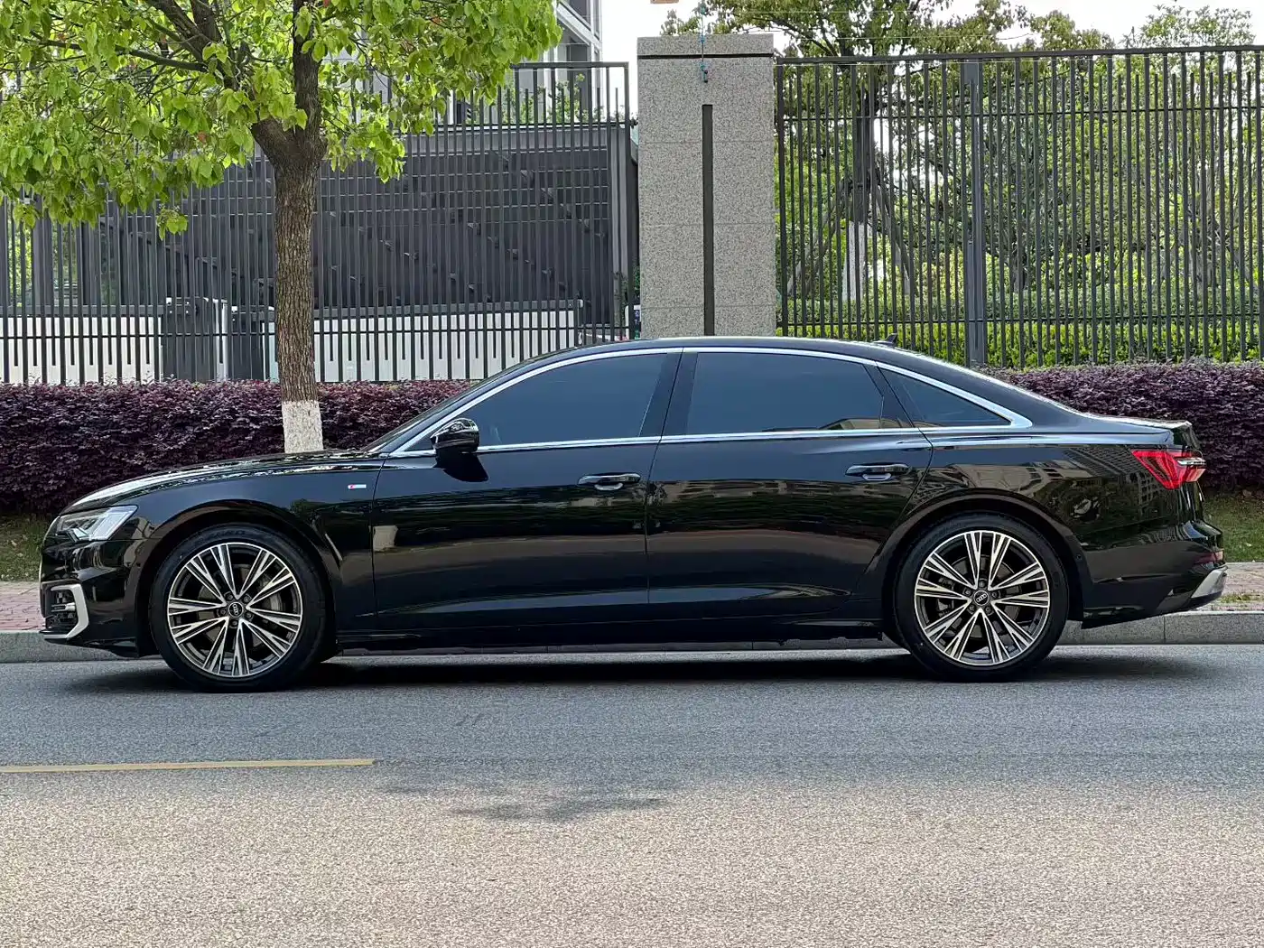 Audi A6L 2024 45 TFSI Premium Dynamic фото 4