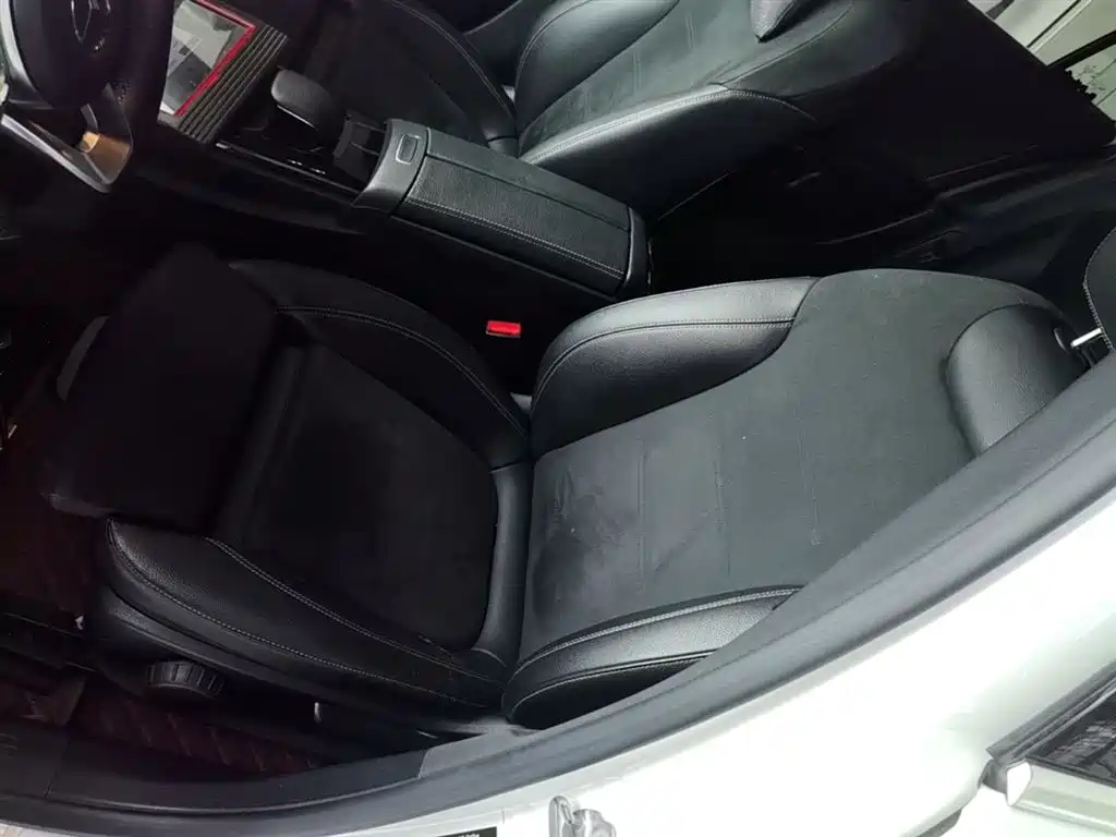 Mercedes-Benz A-Class 2019 A 180 L Sport Sedan фото 7