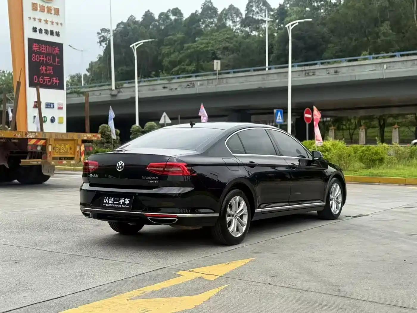 Volkswagen Magotan 2019 330TSI DSG Luxury Class China VI фото 4