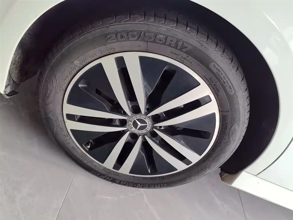 Mercedes-Benz A-Class 2019 A 180 L Sport Sedan фото 20