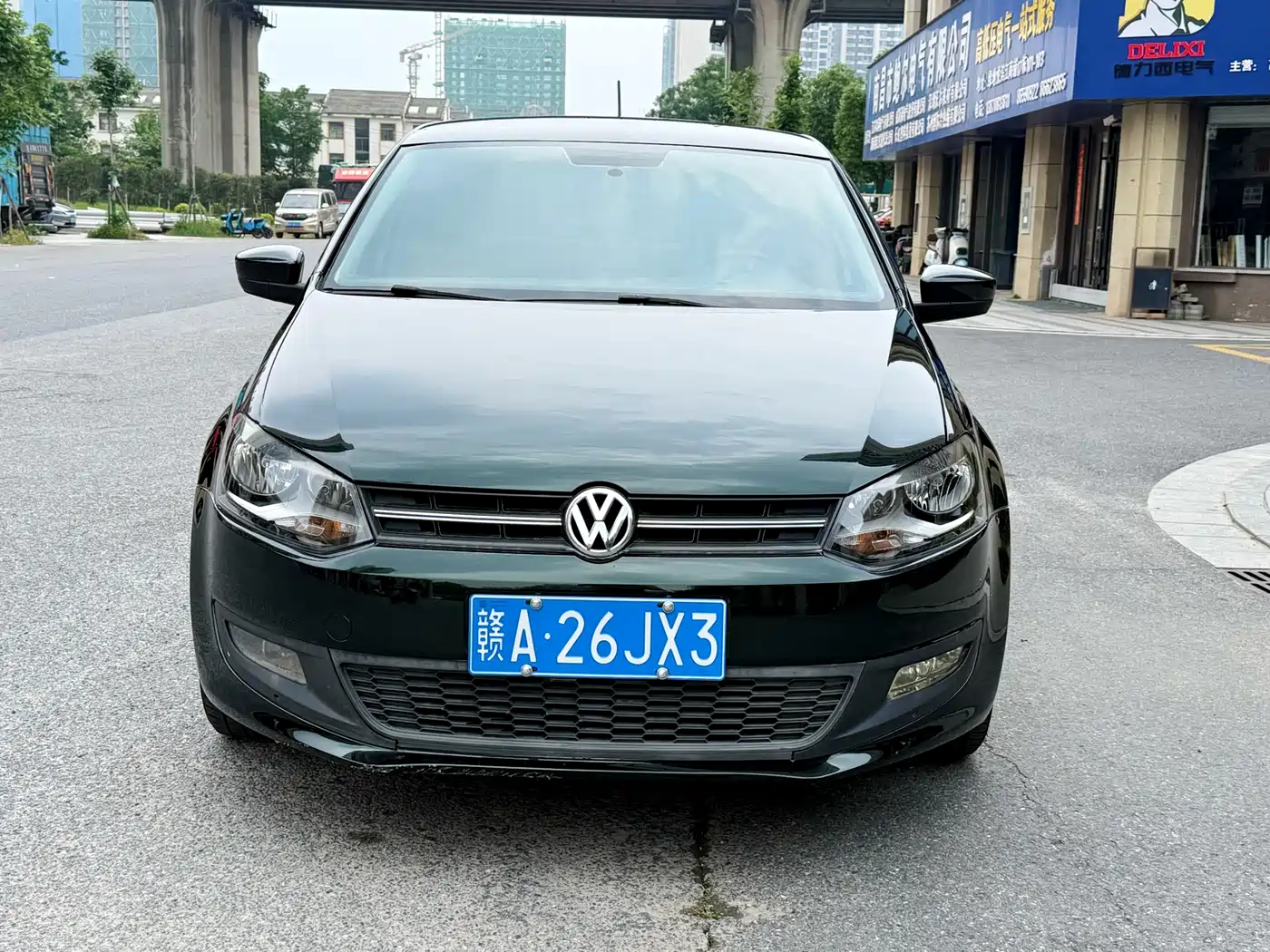Volkswagen Polo 2013 1.4L Automatic Comfort Edition фото 2