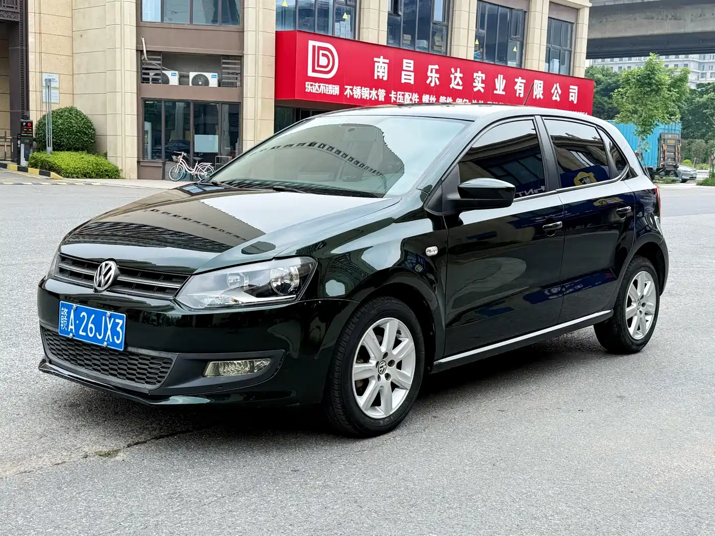 Volkswagen Polo 2013 1.4L Automatic Comfort Edition фото 3