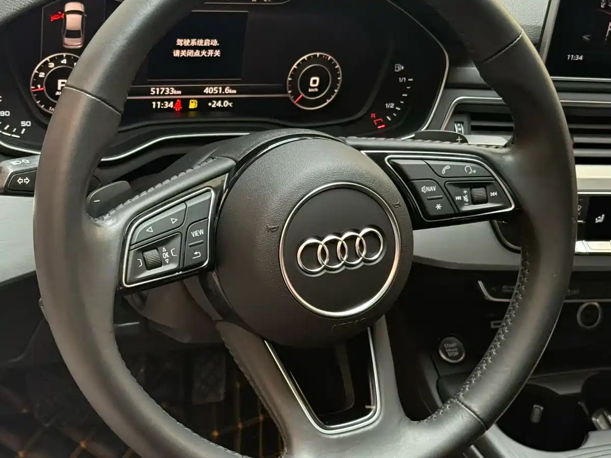 Audi A4L 2018 30th Anniversary 40 TFSI Fashion фото 3