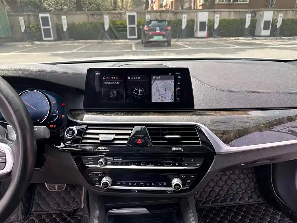 BMW 5 Series 2018 530Li Premium M Sport Package фото 7