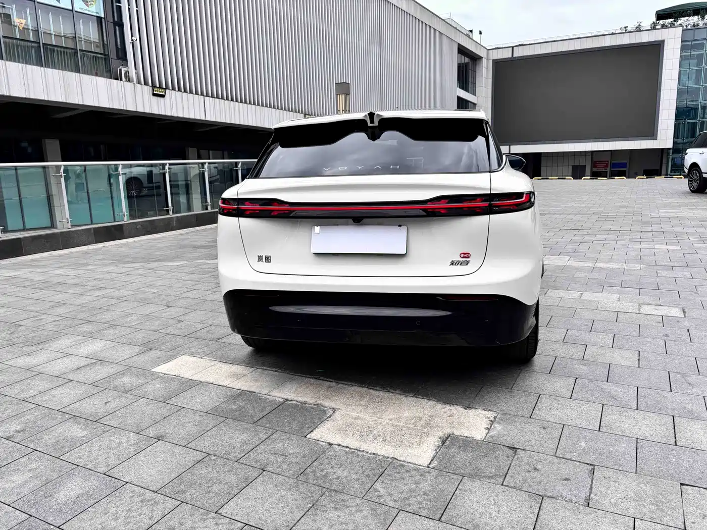 Voyah Auto Voyah Zhiyin 2025 Base фото 6