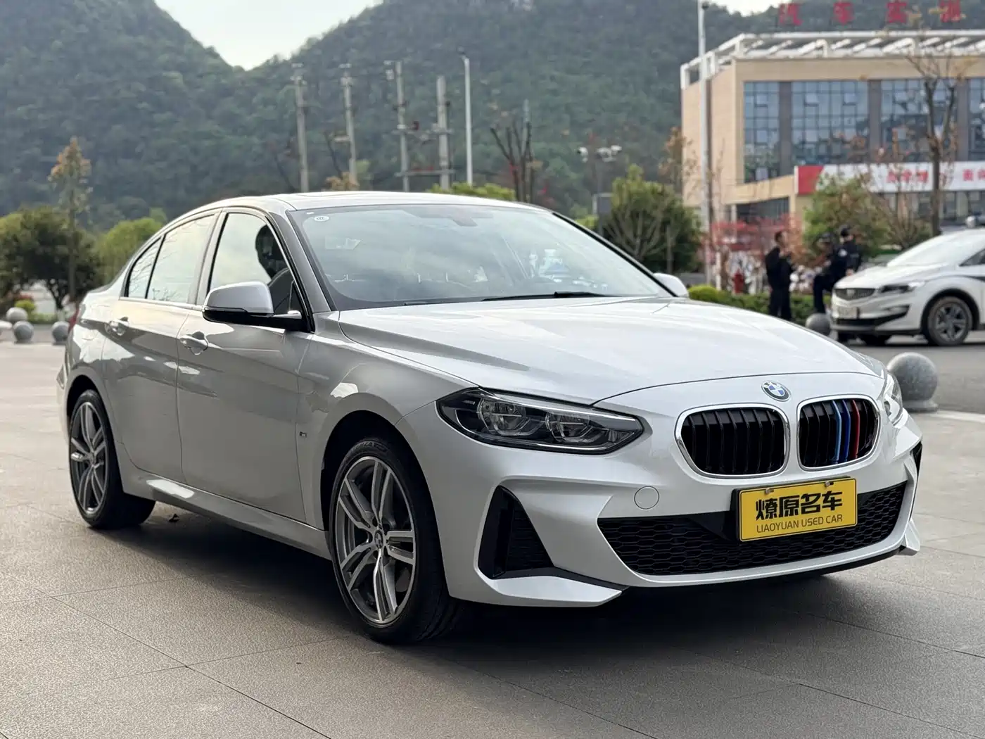 BMW 1 Series 2020 Model 125i Leading M Sport Package фото 3
