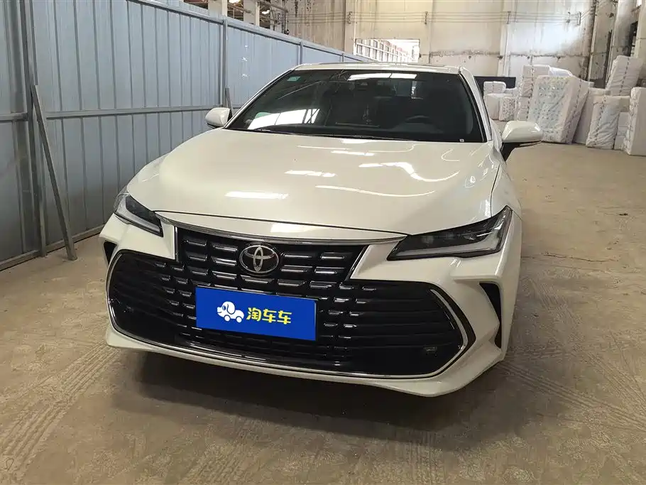 Toyota Avalon 2022 2.0L Luxury Edition фото 2