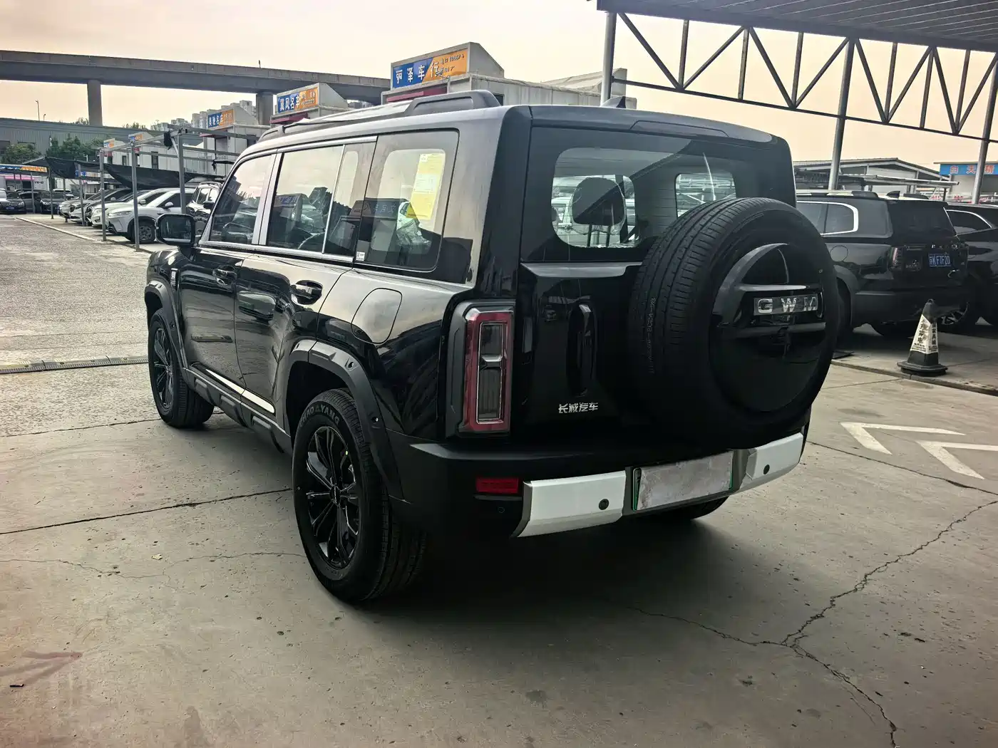 Haval Meng Long NEV 2026 Hi4 102 Premium фото 11