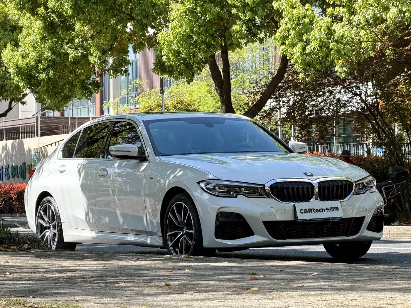 BMW 3 Series 2021 320Li M Sport Package фото 3