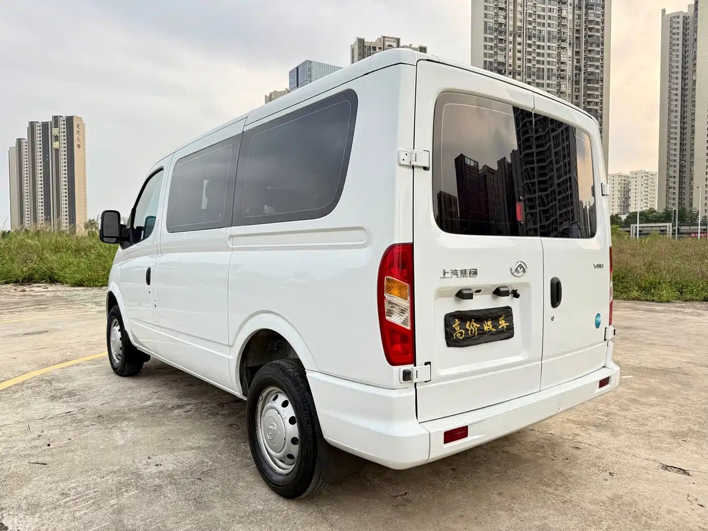 SAIC Maxus Xintu V80 2021 2.0T PLUS Manual Urban Edition Short Wheelbase Ultra-Low Roof 7/8/9 Seats фото 7