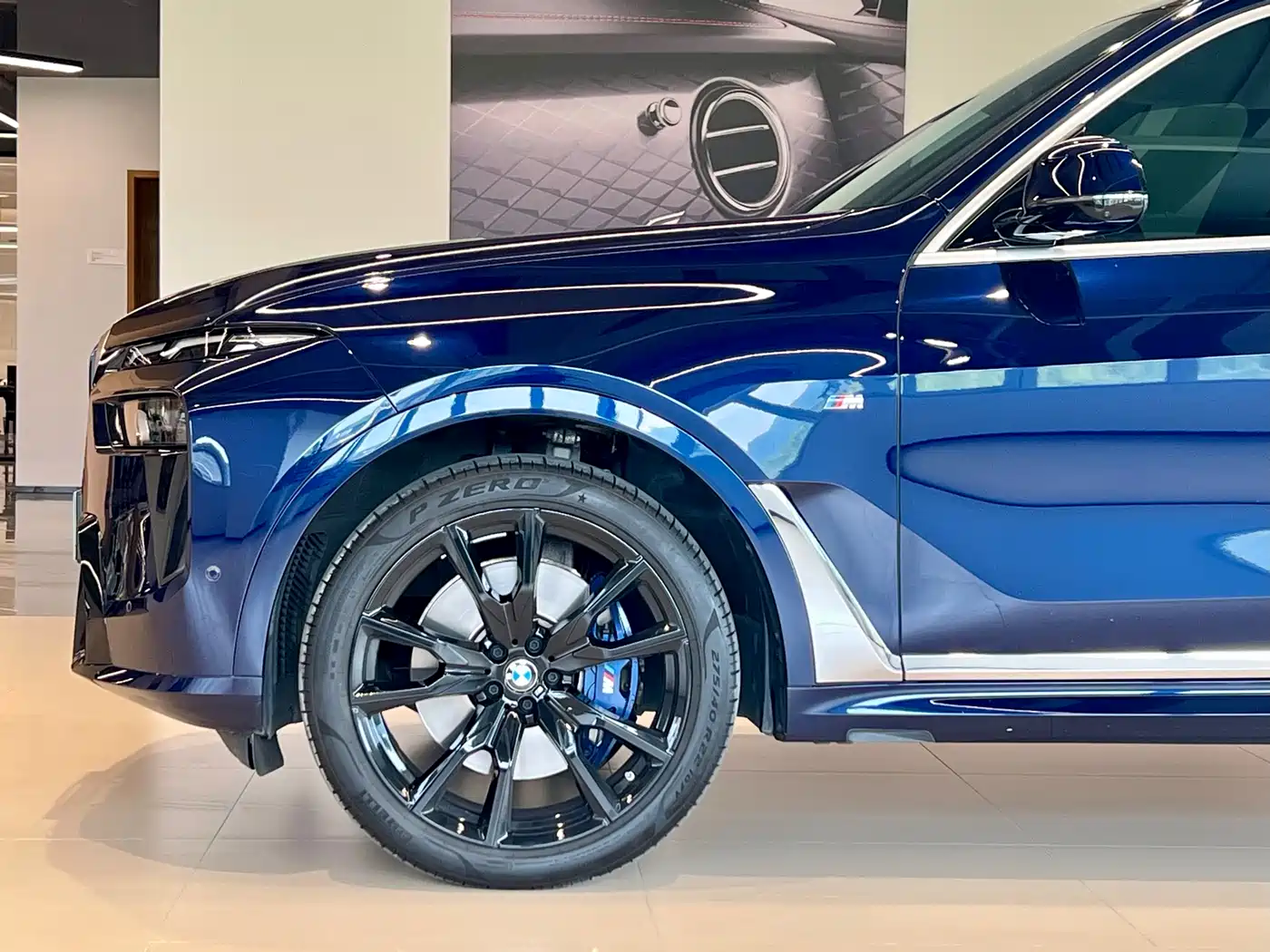 BMW X7 2023 xDrive40i Exclusive M Sport Package фото 4