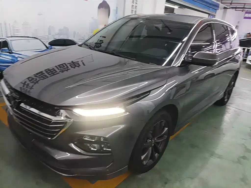 Wuling Motors Wuling Victory 2020 1.5T CVT Premium Edition