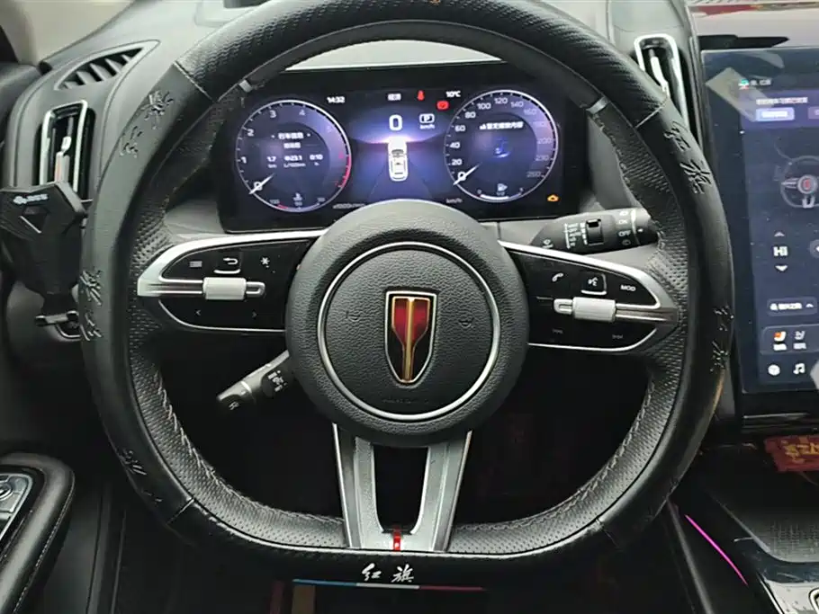 Hongqi HS3 2023 2.0T 4WD Achievement Edition фото 15
