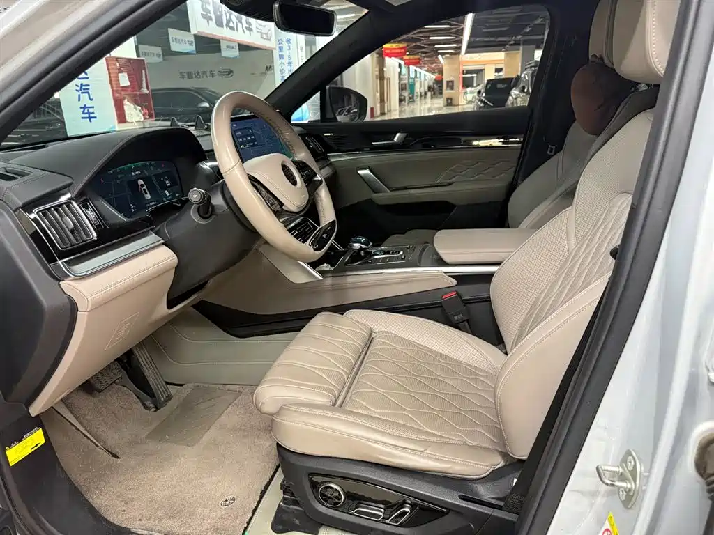 BYD Tang New Energy 2024 DM-p Champion Edition 215KM AWD Flagship фото 6