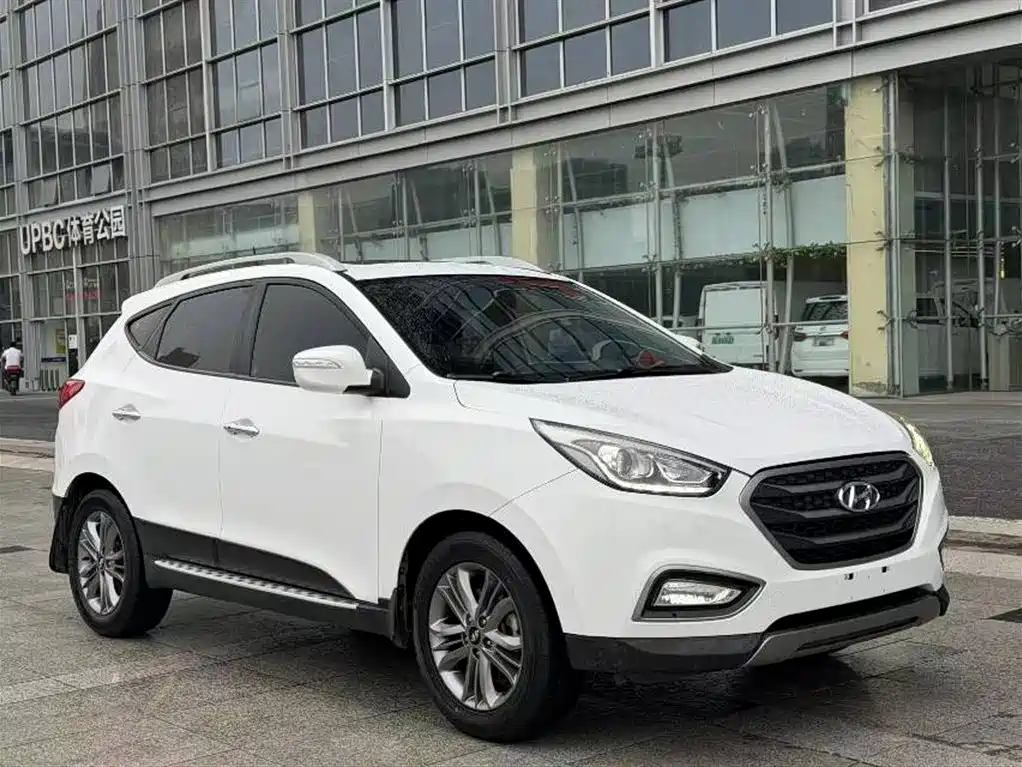 Hyundai Beijing Hyundai ix35 2013 2.0L Auto 2WD Smart GLS China IV фото 2