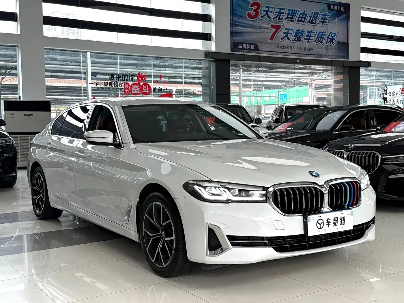 BMW 5 Series 2022 525Li Luxury Package фото 3