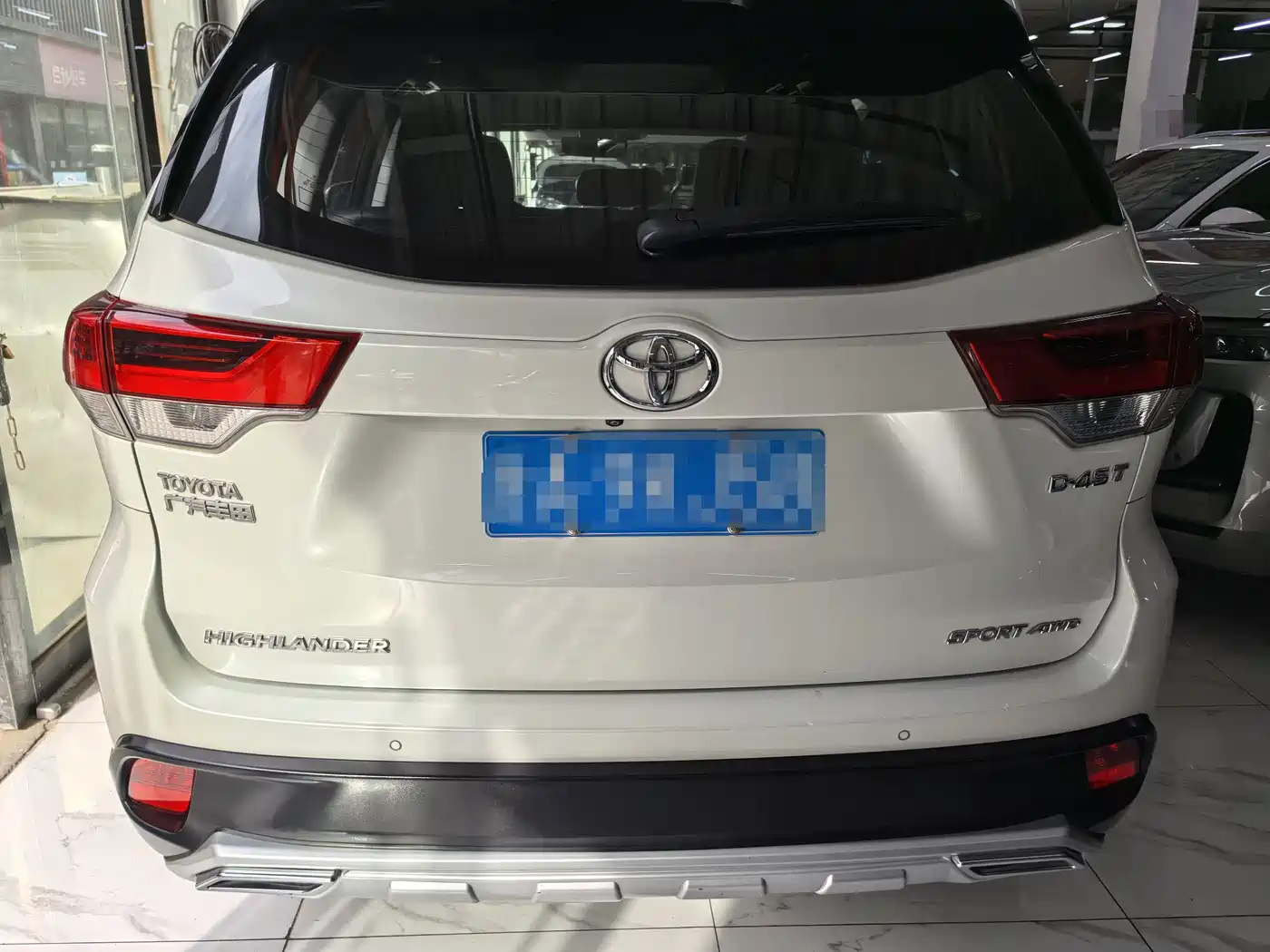 Toyota Highlander 2018 2.0T 4WD Luxury 7-seater (China V) фото 4