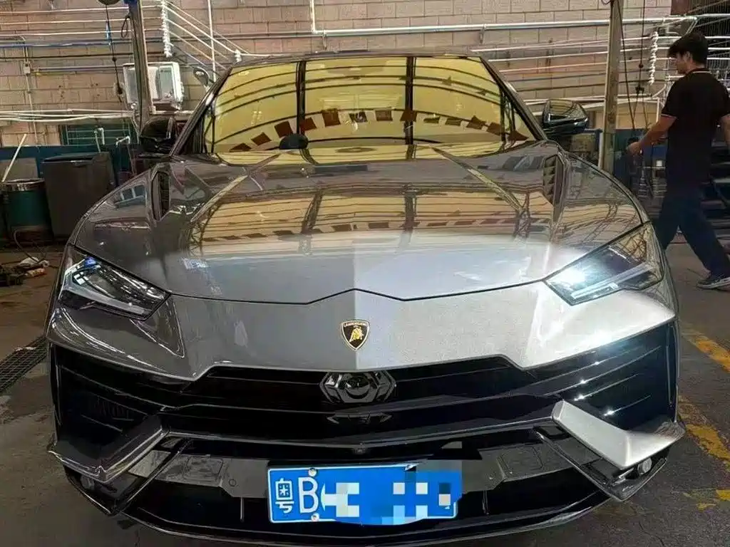 Lamborghini Urus 2024 2023 4.0T V8 S