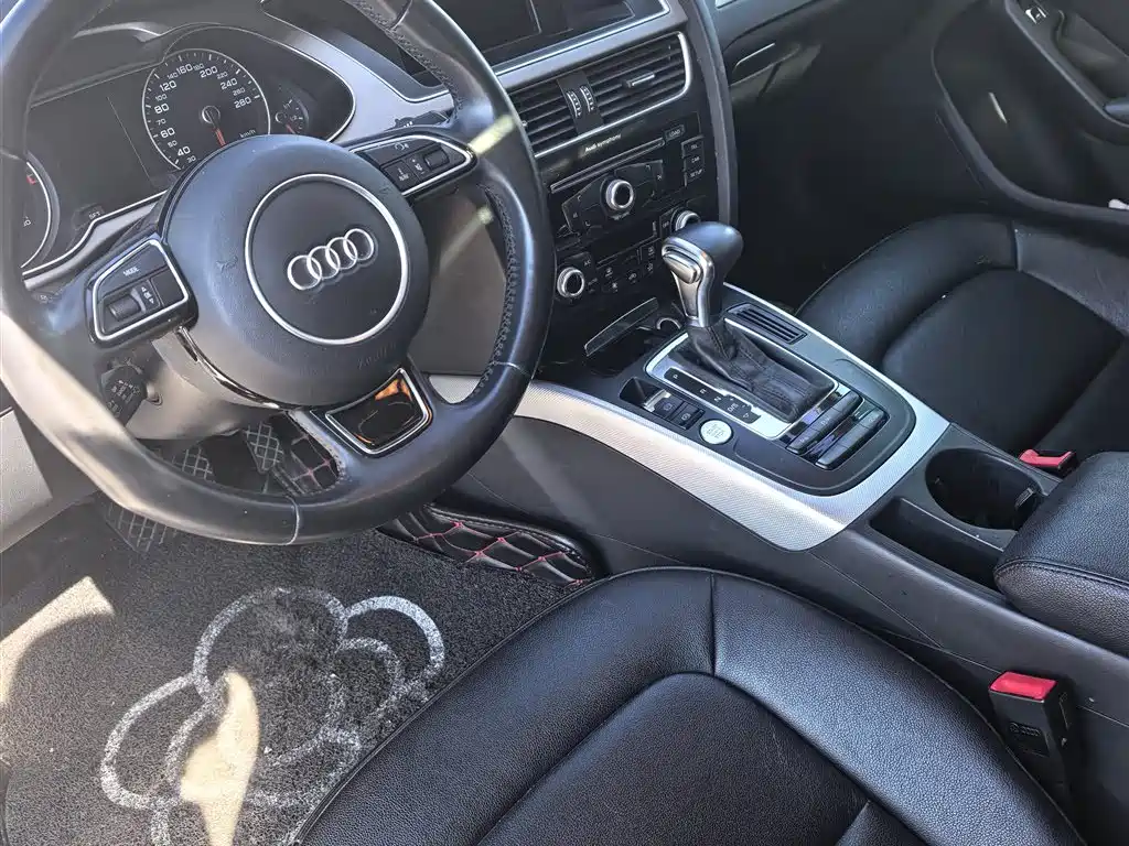 Audi A4L 2016 35 TFSI Collector's Edition Automatic Standard фото 3