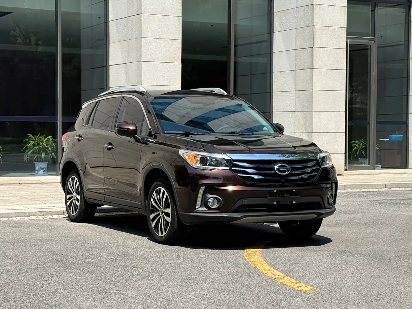 GAC Trumpchi Trumpchi GS4 New Energy 2017 1.5L PHEV Premium Edition фото 3