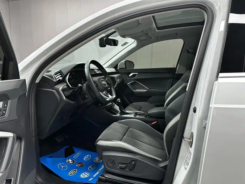 Audi Q3 2022 35 TFSI Fashion Dynamic фото 10