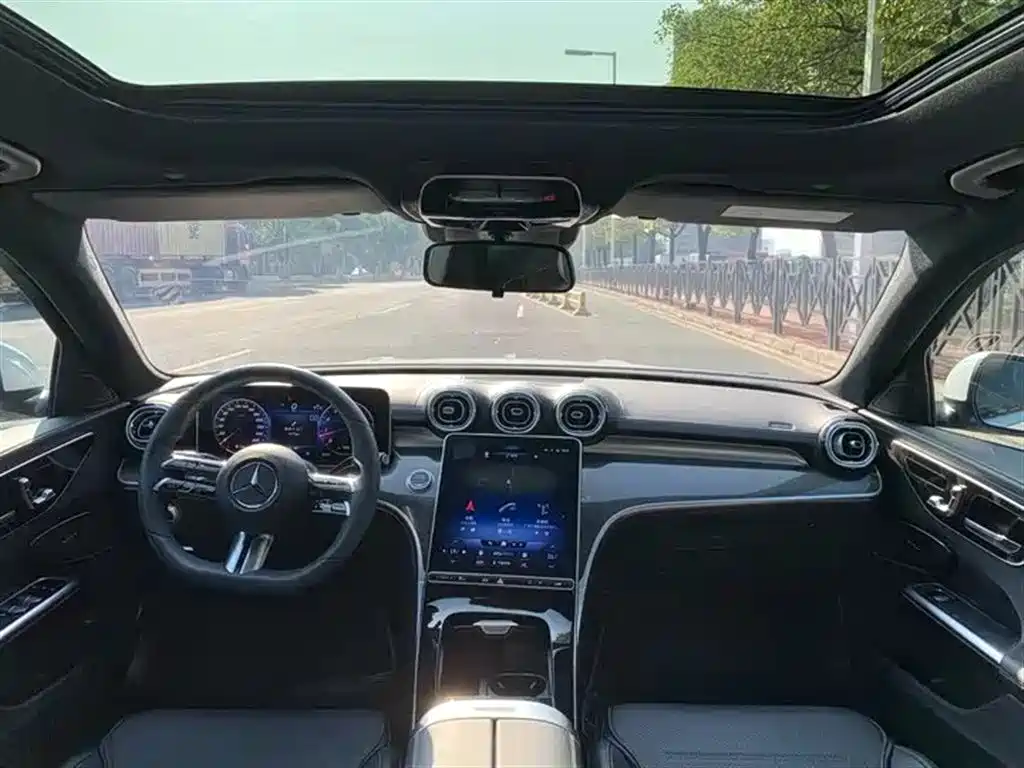 Mercedes-Benz C-Class 2022 Facelift C 260 L Sport фото 4
