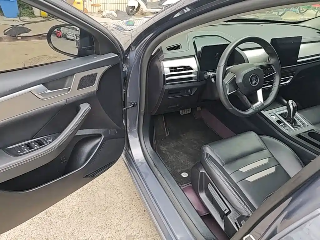 BYD Qin Pro 2020 2020 Surpass Edition 1.5TI Automatic Premium