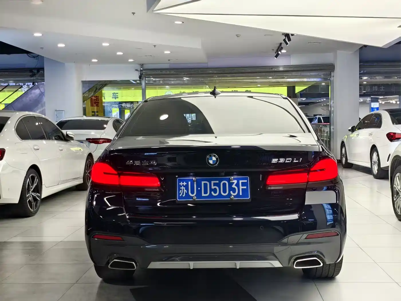 BMW 5 Series 2023 530Li Leading M Sport Package фото 5