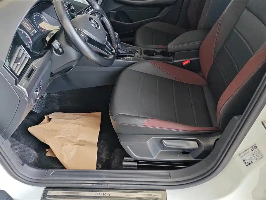 Volkswagen Bora 2020 1.5L Automatic Comfort фото 9