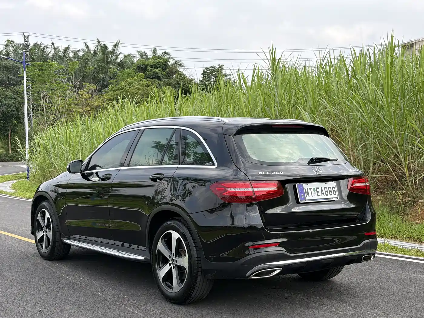 Mercedes-Benz GLC 2018 GLC 260 4MATIC Luxury фото 13