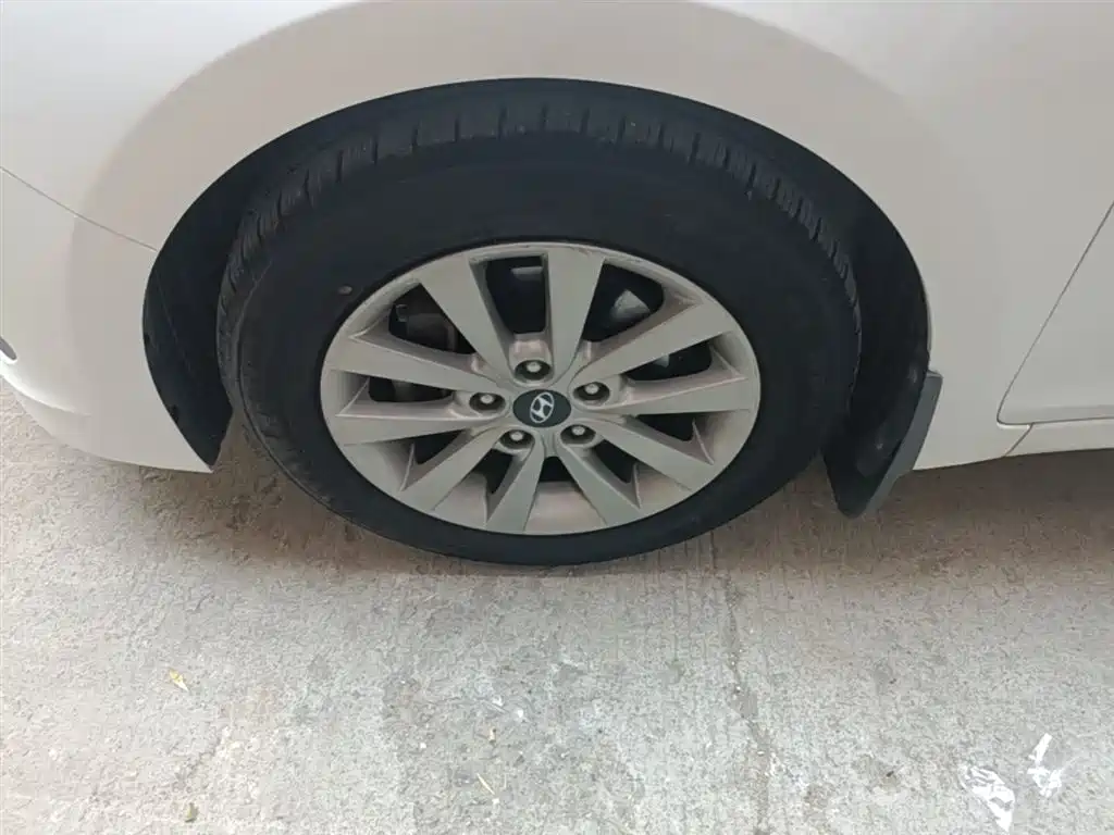 Hyundai Mistra 2014 1.8L Manual Comfort GL фото 23