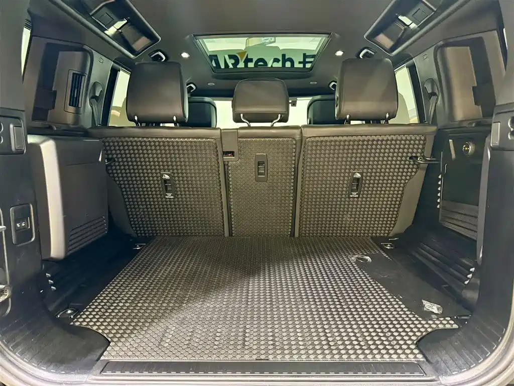 Land Rover Defender 2024 110 3.0T P400 X-DYNAMIC HSE фото 26