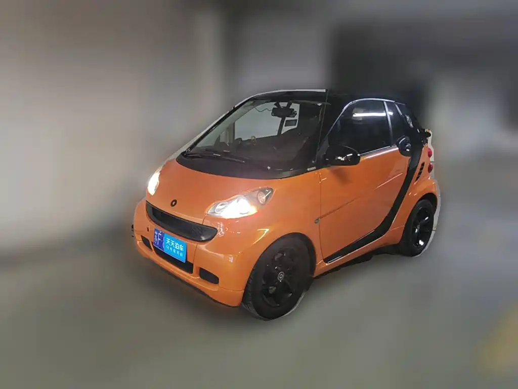 smart fortwo 2011 2011 1.0 MHD Convertible Burning Orange Edition