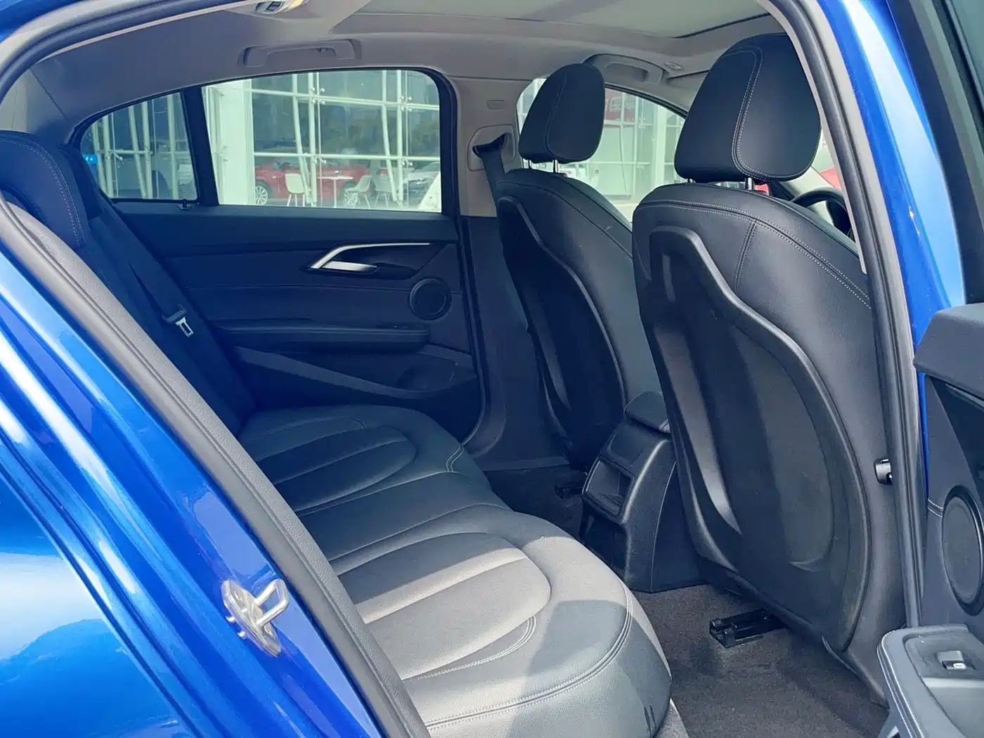 BMW 1 Series 2019 118i M Sport Package фото 10